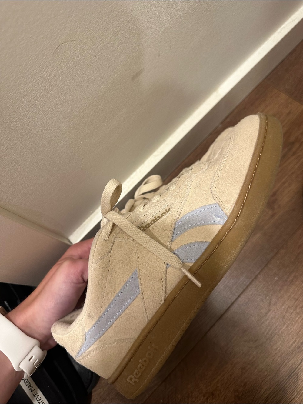 Reebok Men’s Suede Sneakers in Beige with Light Gray Accents